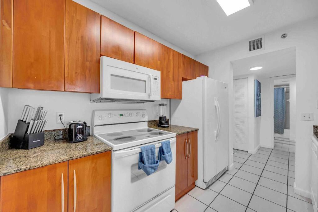 Spacious 1Bedroom Unit Brickell-Free Parking Маями Екстериор снимка