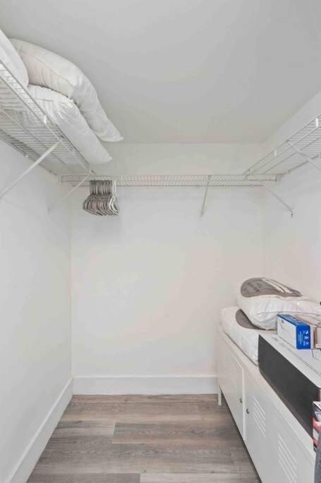Spacious 1Bedroom Unit Brickell-Free Parking Маями Екстериор снимка